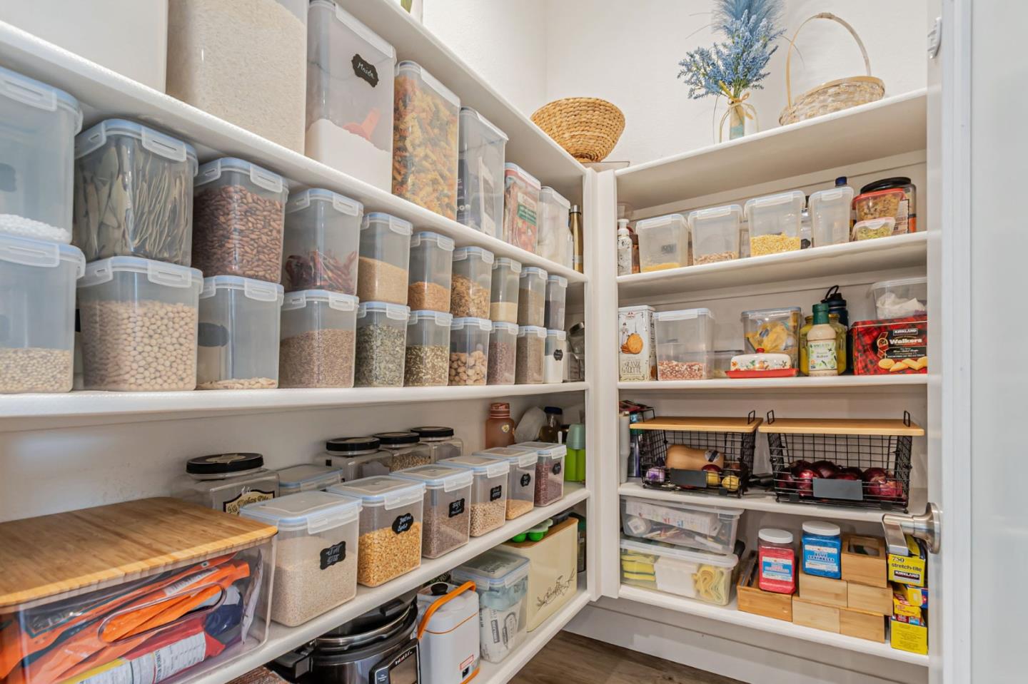 Detail Gallery Image 40 of 60 For 2154 Pastoral Loop, San Jose,  CA 95122 - 4 Beds | 3/1 Baths