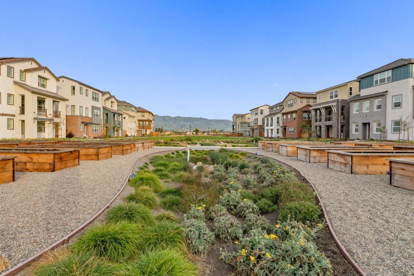 Detail Gallery Image 49 of 60 For 2154 Pastoral Loop, San Jose,  CA 95122 - 4 Beds | 3/1 Baths