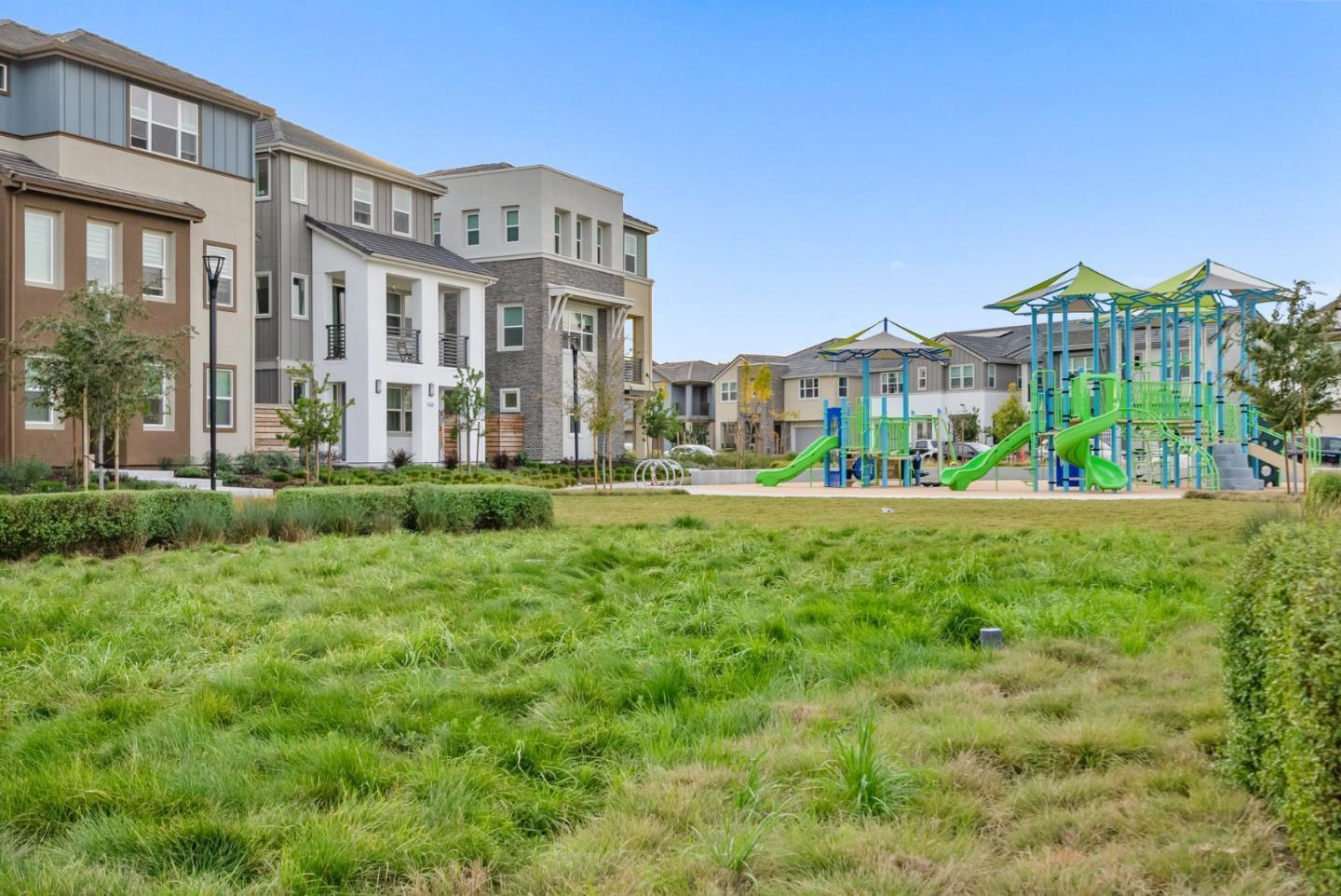 Detail Gallery Image 50 of 60 For 2154 Pastoral Loop, San Jose,  CA 95122 - 4 Beds | 3/1 Baths