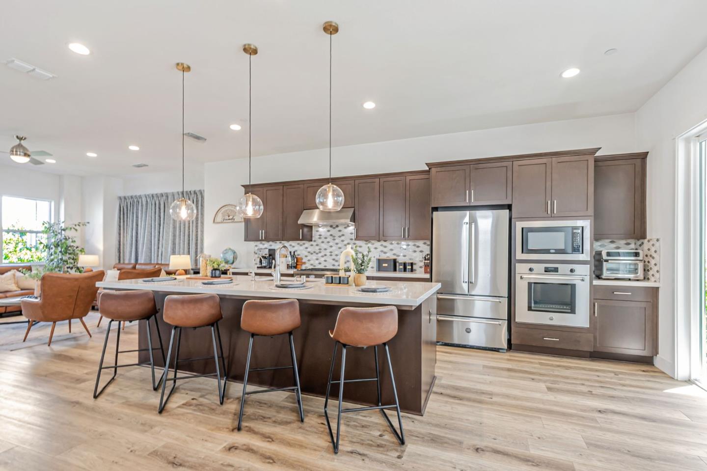 Detail Gallery Image 7 of 60 For 2154 Pastoral Loop, San Jose,  CA 95122 - 4 Beds | 3/1 Baths