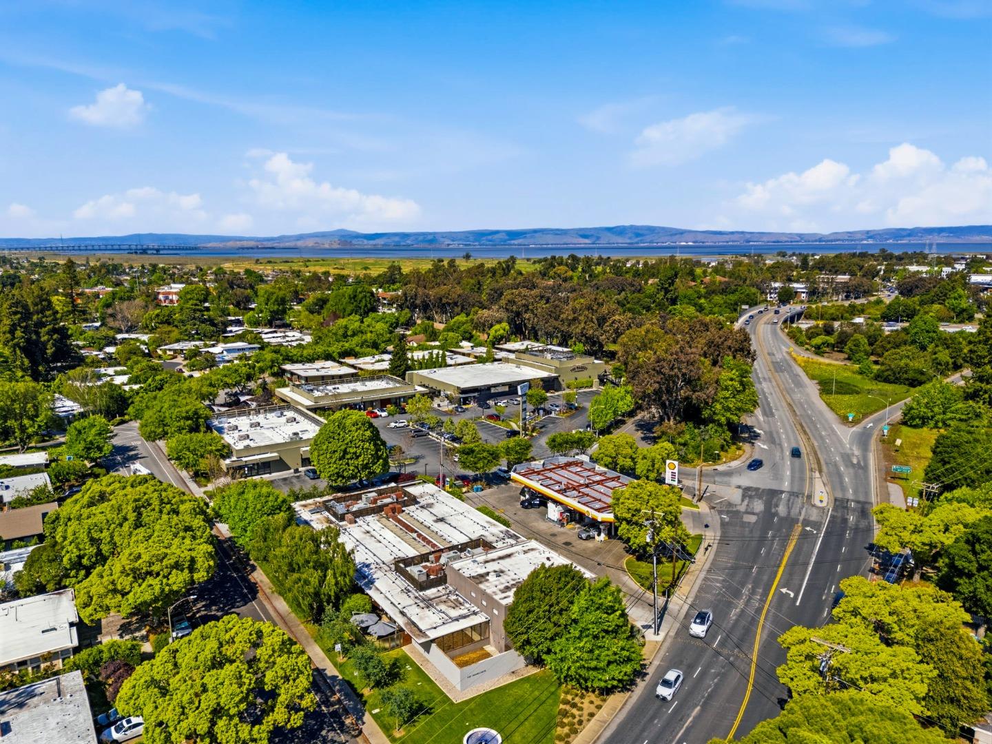 Detail Gallery Image 119 of 123 For 2331 Carmel Dr, Palo Alto,  CA 94303 - 6 Beds | 5 Baths