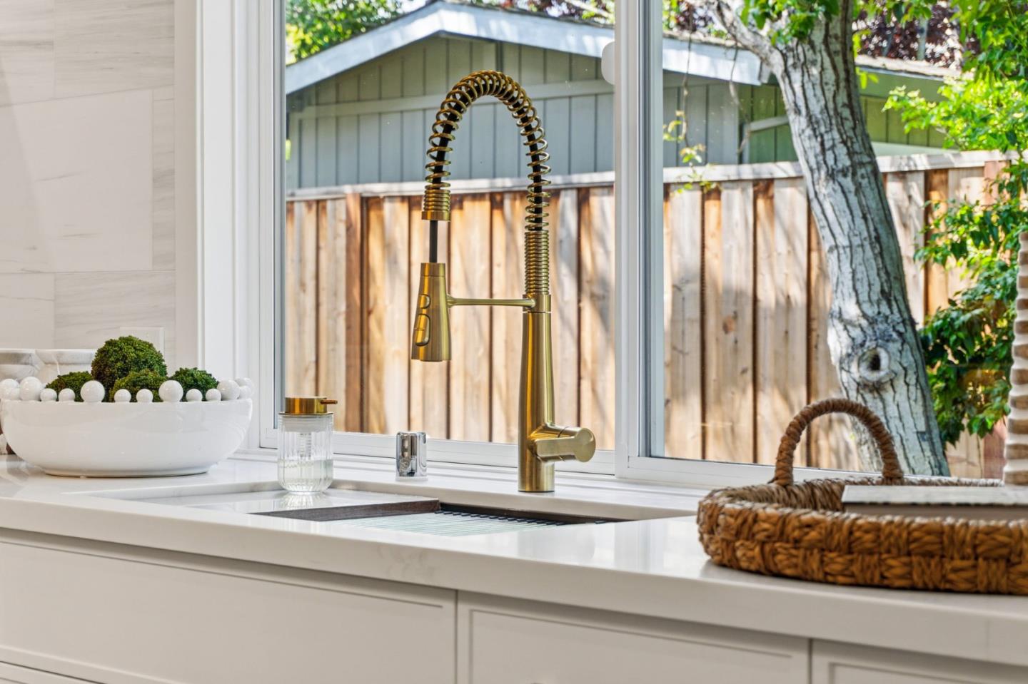 2331 Carmel Drive, Palo Alto, CA, 94303
