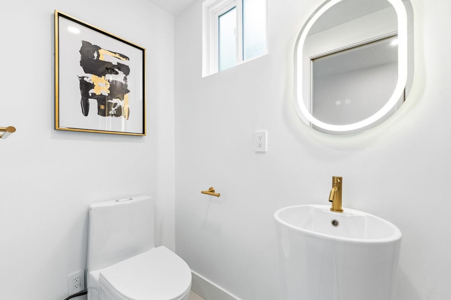 Detail Gallery Image 22 of 123 For 2331 Carmel Dr, Palo Alto,  CA 94303 - 6 Beds | 5 Baths