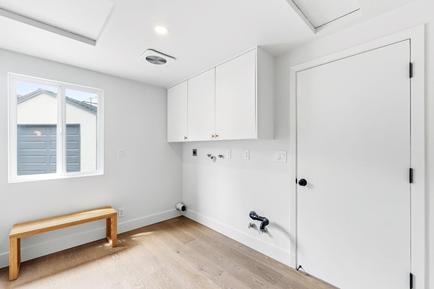 2331 Carmel Drive, Palo Alto, CA, 94303