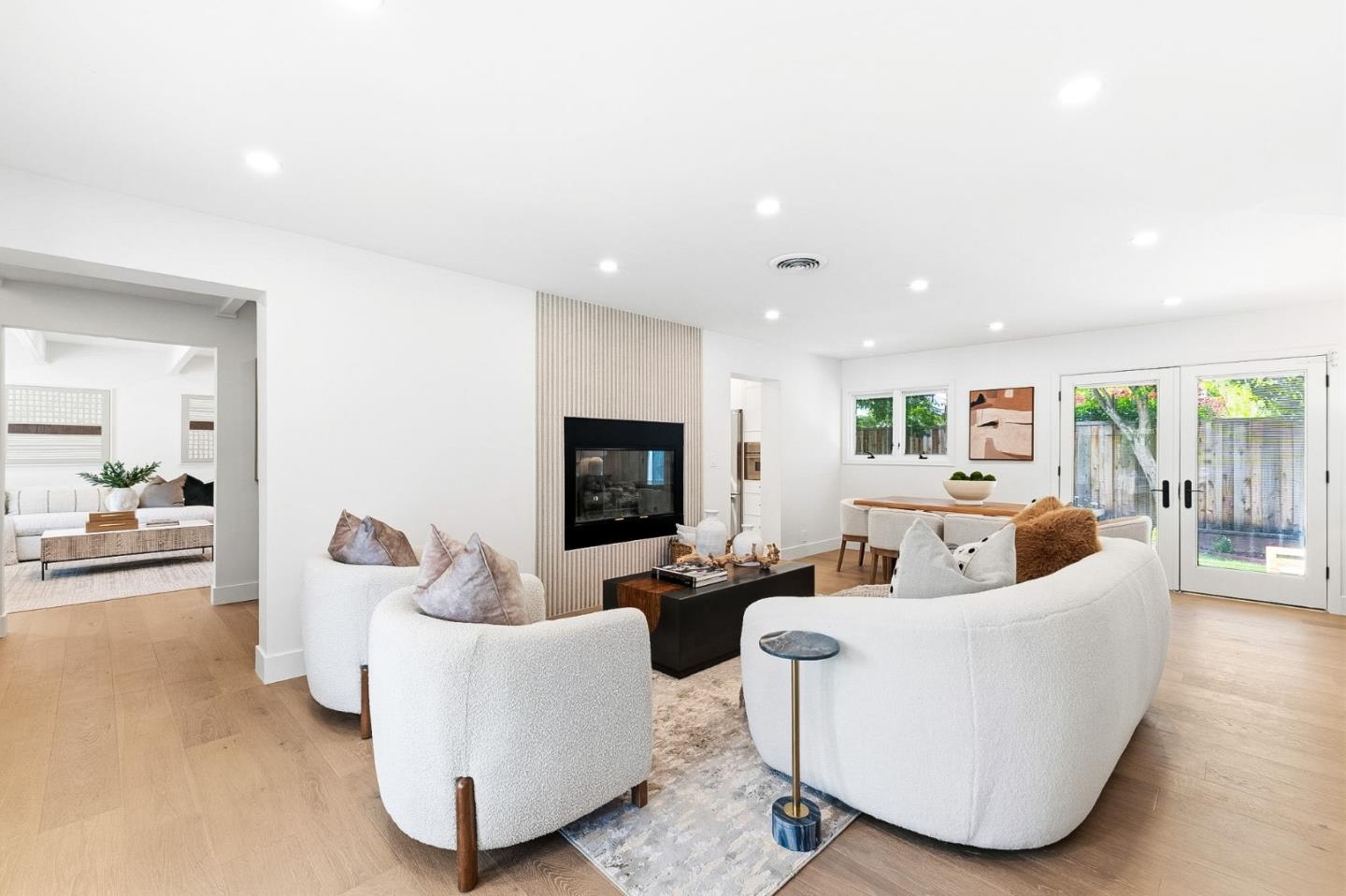 Detail Gallery Image 37 of 123 For 2331 Carmel Dr, Palo Alto,  CA 94303 - 6 Beds | 5 Baths