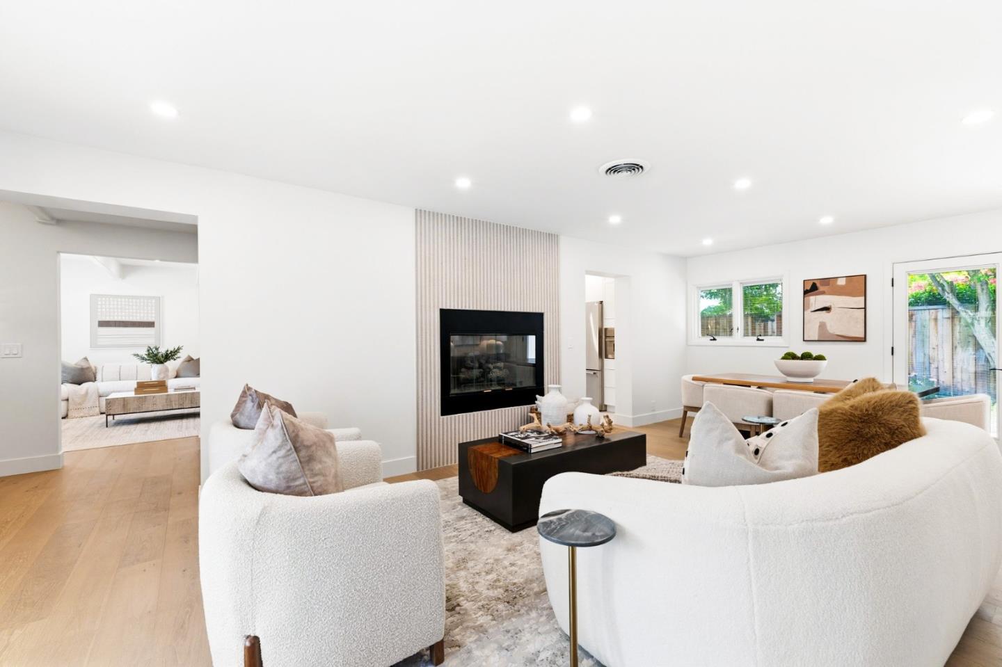 Detail Gallery Image 38 of 123 For 2331 Carmel Dr, Palo Alto,  CA 94303 - 6 Beds | 5 Baths