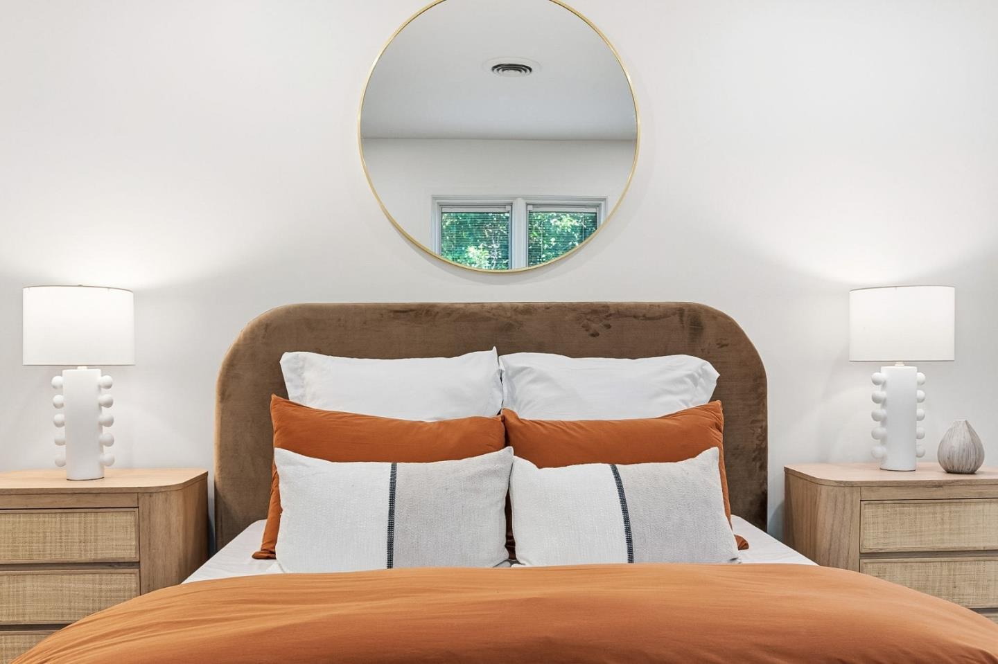 Detail Gallery Image 54 of 123 For 2331 Carmel Dr, Palo Alto,  CA 94303 - 6 Beds | 5 Baths