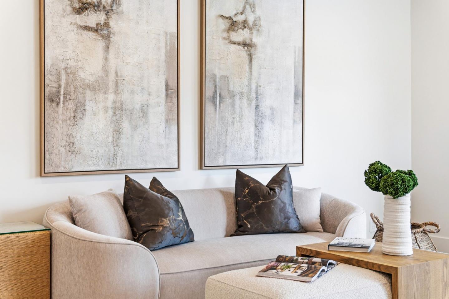 Detail Gallery Image 73 of 123 For 2331 Carmel Dr, Palo Alto,  CA 94303 - 6 Beds | 5 Baths