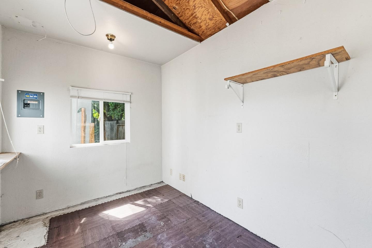 2331 Carmel Drive, Palo Alto, CA, 94303