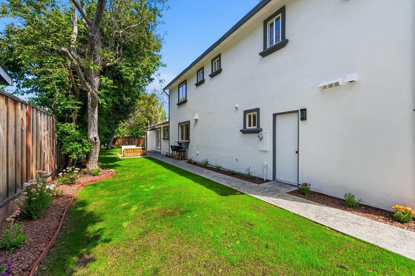 2331 Carmel Drive, Palo Alto, CA, 94303