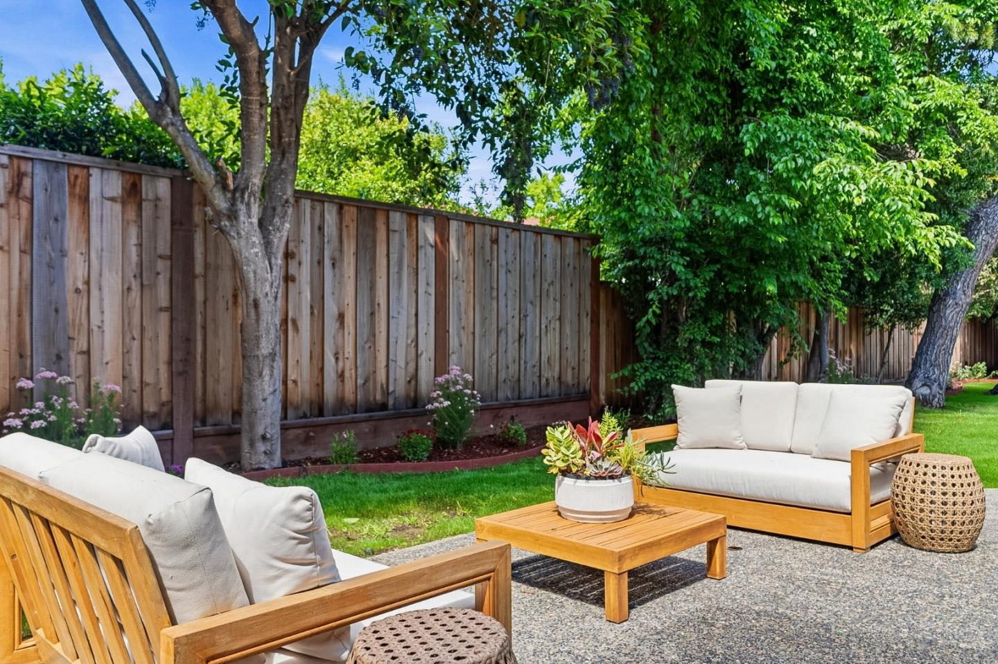 2331 Carmel Drive, Palo Alto, CA, 94303
