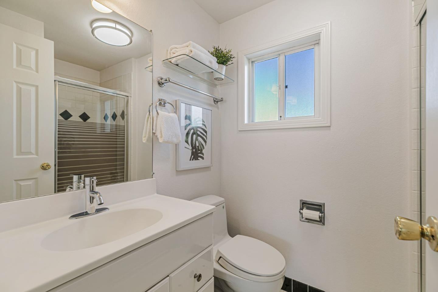 Detail Gallery Image 20 of 51 For 19437 via Real Dr, Saratoga,  CA 95070 - 4 Beds | 4 Baths