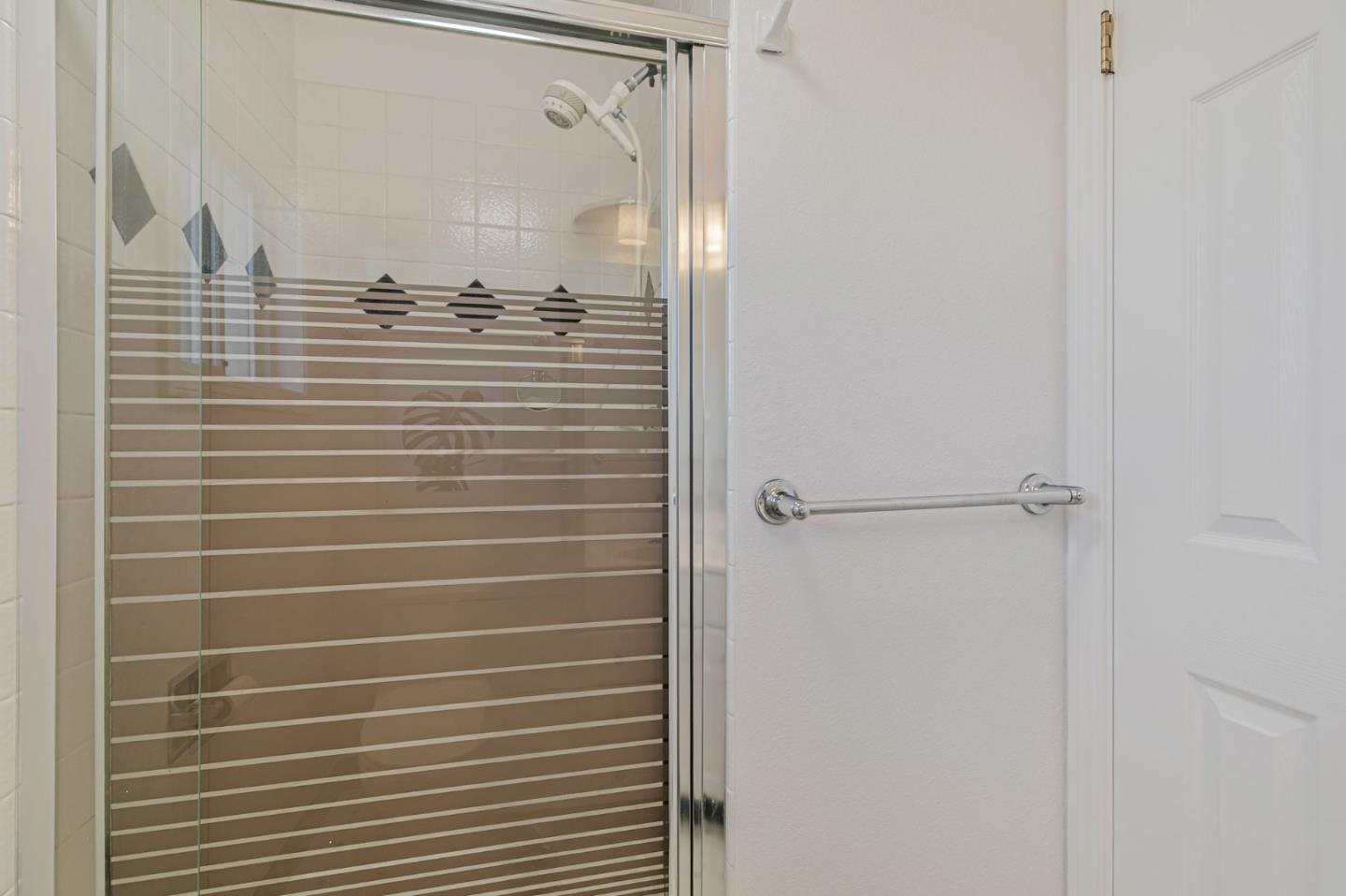 Detail Gallery Image 21 of 51 For 19437 via Real Dr, Saratoga,  CA 95070 - 4 Beds | 4 Baths