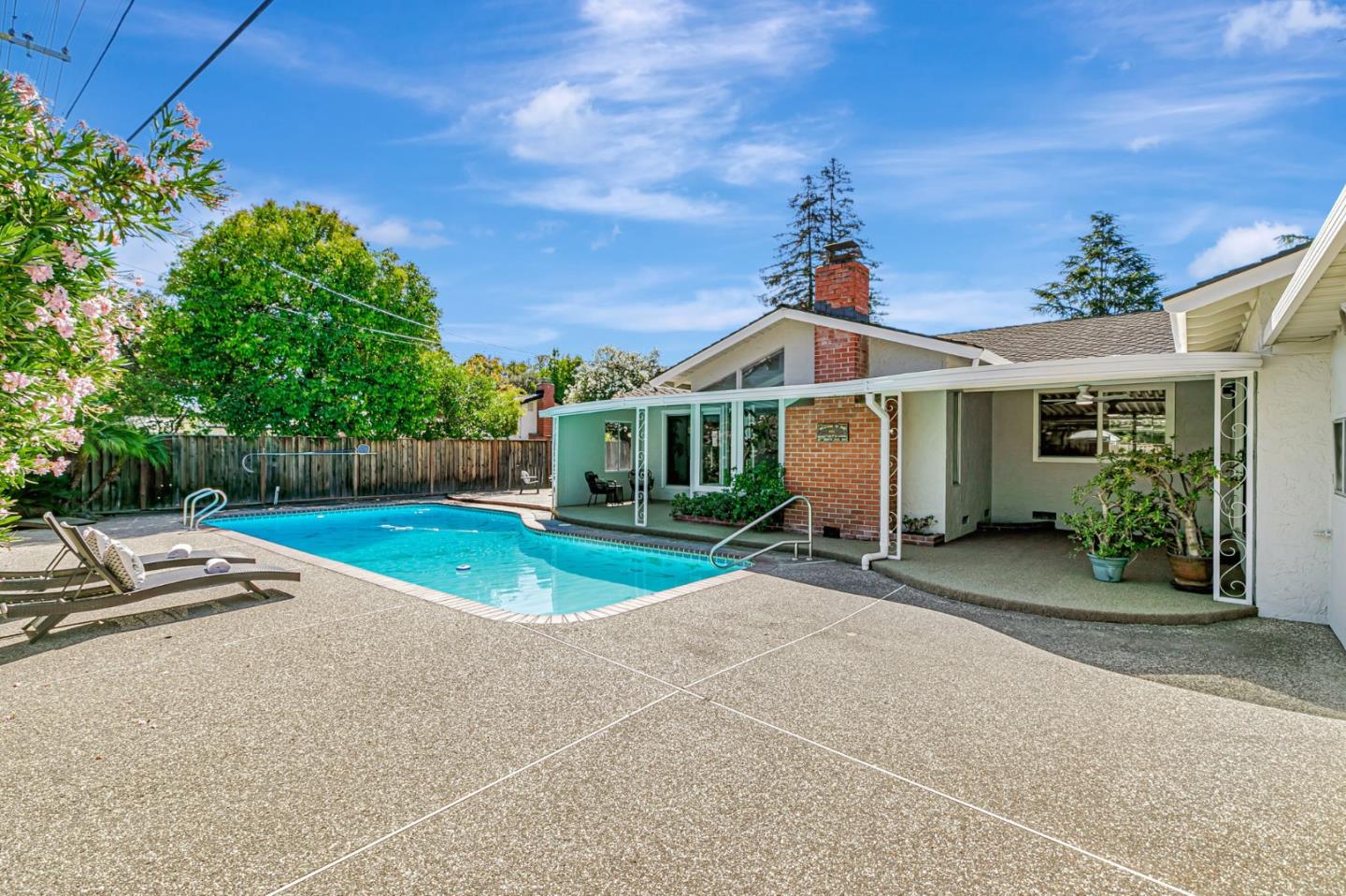 Detail Gallery Image 40 of 51 For 19437 via Real Dr, Saratoga,  CA 95070 - 4 Beds | 4 Baths