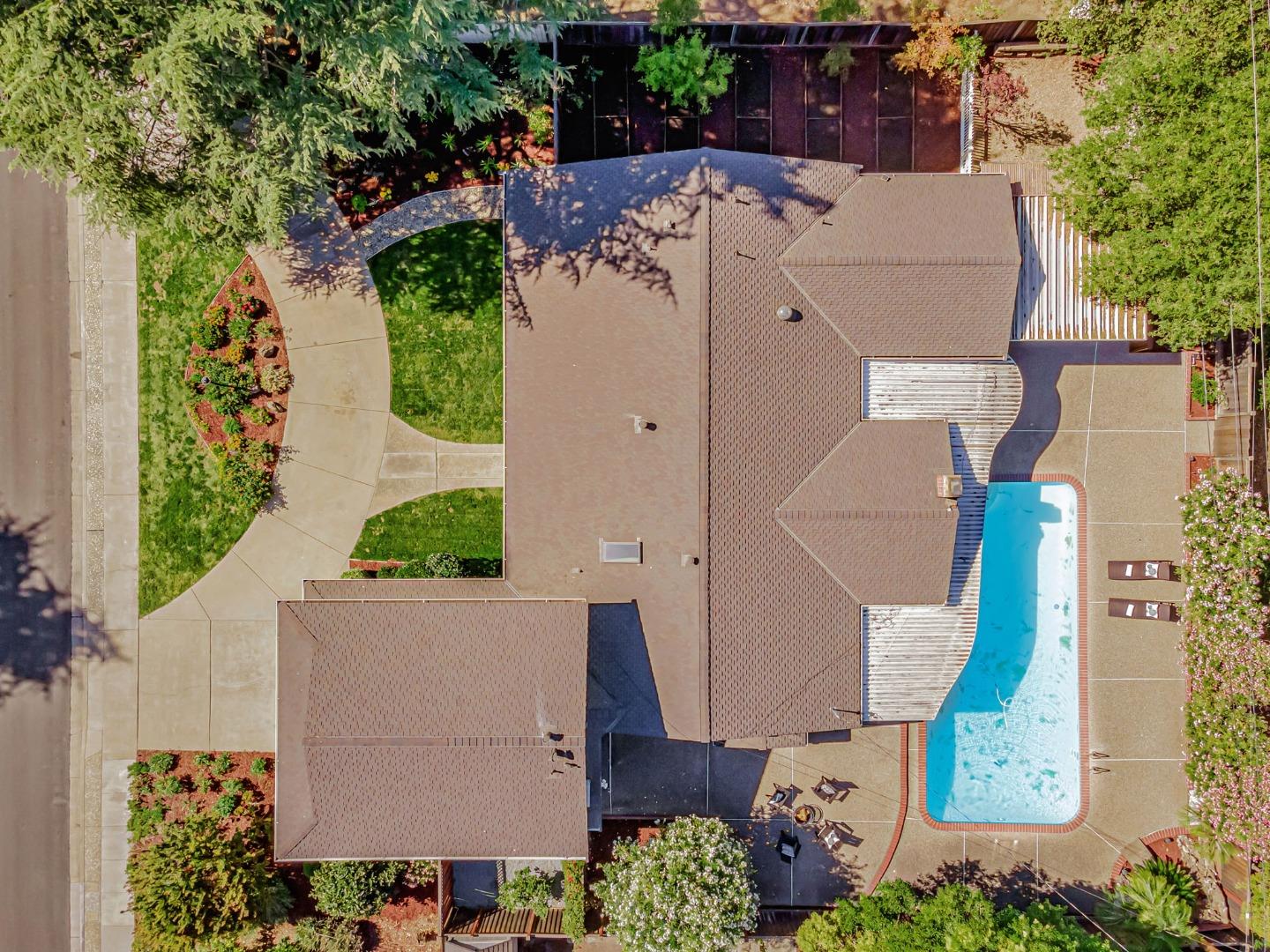 Detail Gallery Image 48 of 51 For 19437 via Real Dr, Saratoga,  CA 95070 - 4 Beds | 4 Baths