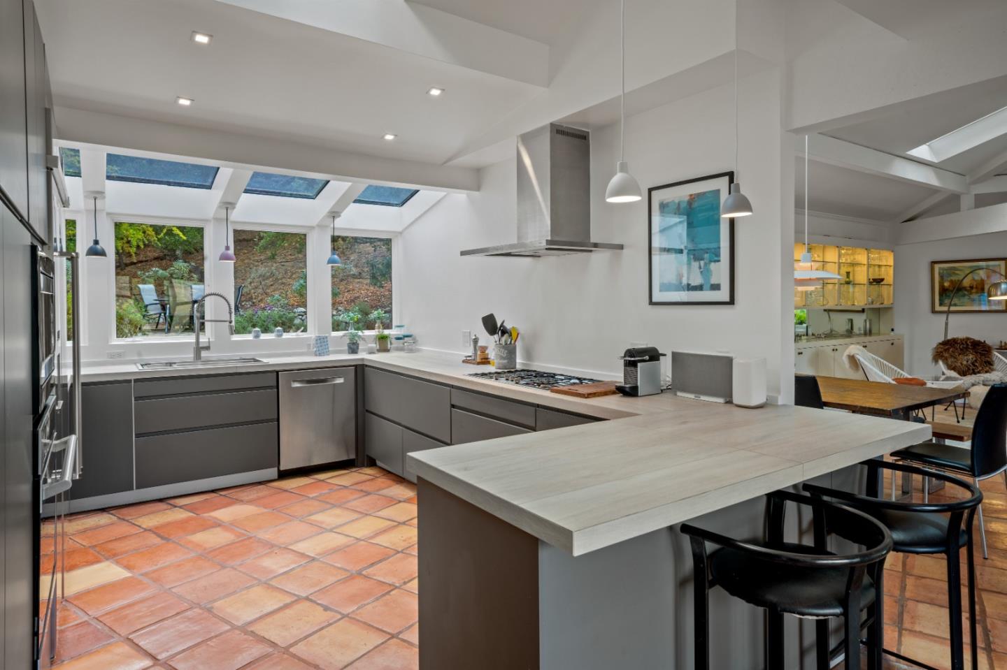 Detail Gallery Image 12 of 43 For 140 Terrace Way, Carmel Valley,  CA 93924 - 4 Beds | 4/1 Baths