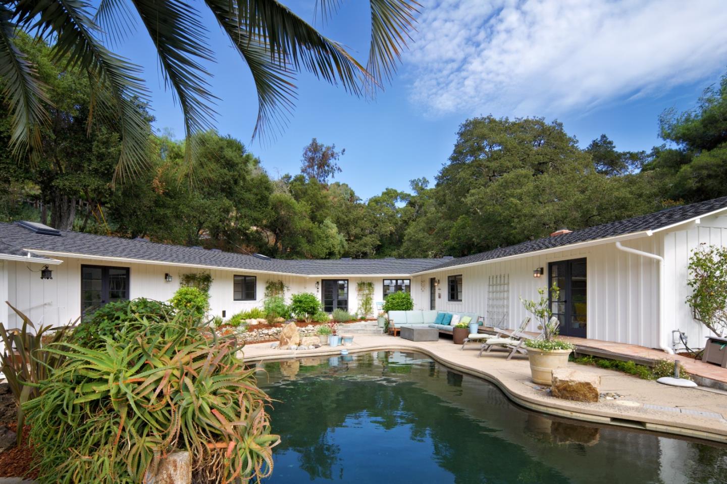 Detail Gallery Image 5 of 43 For 140 Terrace Way, Carmel Valley,  CA 93924 - 4 Beds | 4/1 Baths