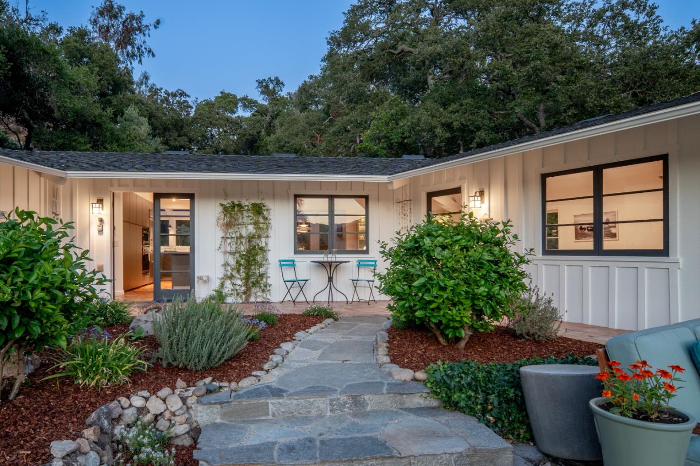 Detail Gallery Image 6 of 43 For 140 Terrace Way, Carmel Valley,  CA 93924 - 4 Beds | 4/1 Baths