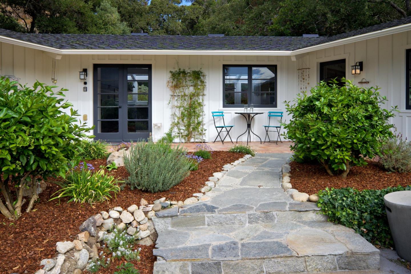 Detail Gallery Image 7 of 43 For 140 Terrace Way, Carmel Valley,  CA 93924 - 4 Beds | 4/1 Baths