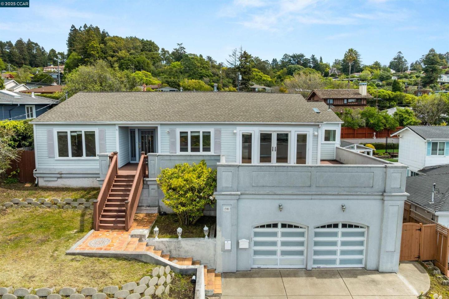 Detail Gallery Image 2 of 18 For 39 Anson Way, Kensington,  CA 94707 - 4 Beds | 3 Baths