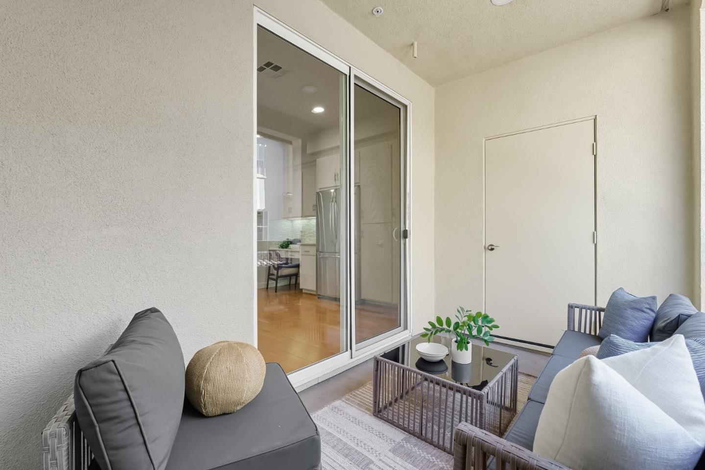 Detail Gallery Image 18 of 48 For 959 Highland Ter, Sunnyvale,  CA 94085 - 3 Beds | 3 Baths