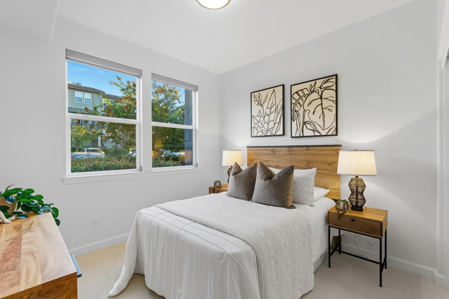 Detail Gallery Image 5 of 48 For 959 Highland Ter, Sunnyvale,  CA 94085 - 3 Beds | 3 Baths