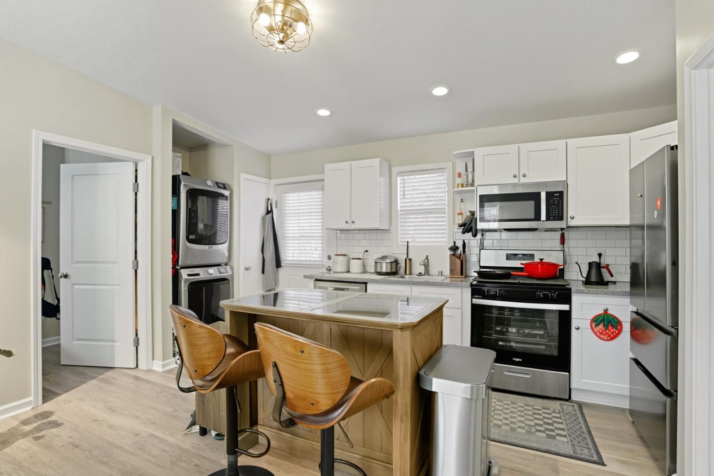 Detail Gallery Image 34 of 43 For 640 N 2nd St, San Jose,  CA 95112 - 4 Beds | 4 Baths