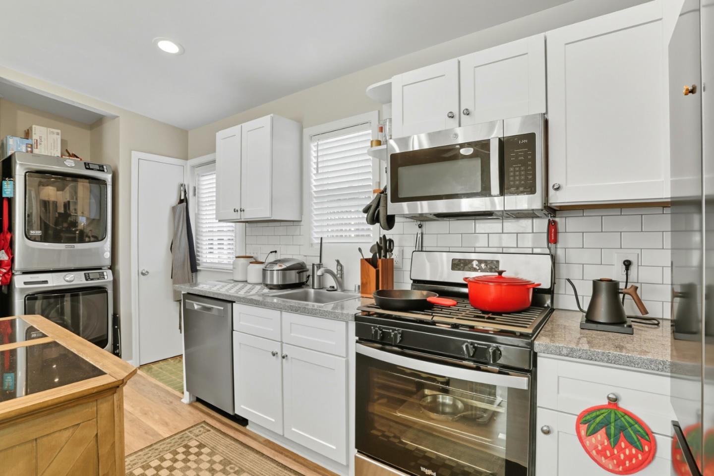 Detail Gallery Image 35 of 43 For 640 N 2nd St, San Jose,  CA 95112 - 4 Beds | 4 Baths