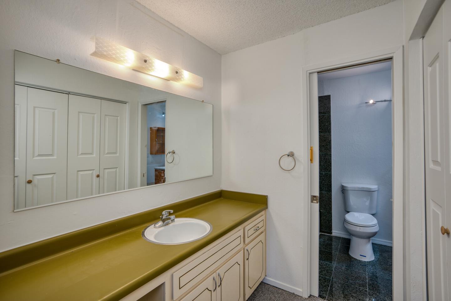 Detail Gallery Image 10 of 29 For 1206-1208 J St, Davis,  CA 95616 - – Beds | – Baths