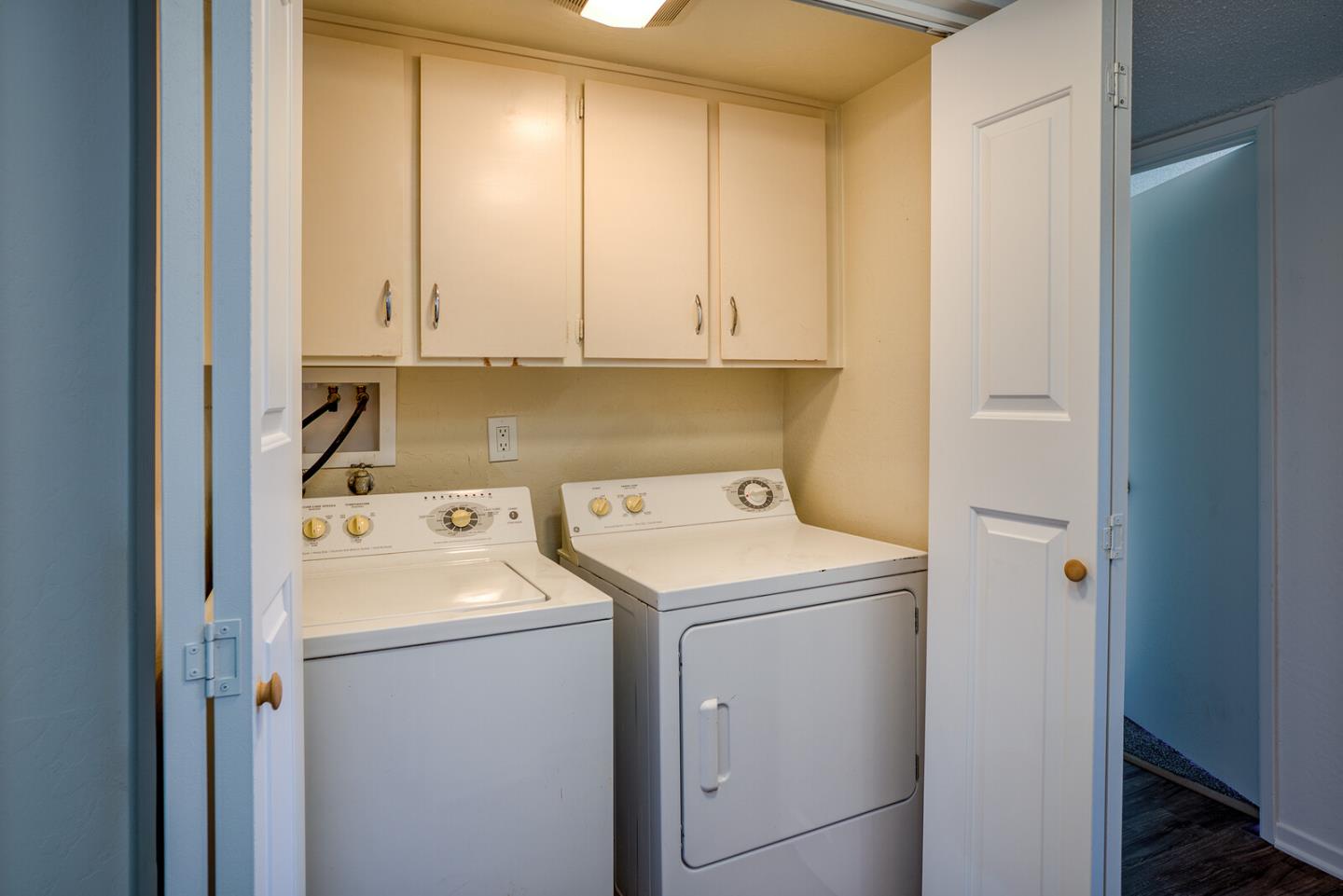 Detail Gallery Image 13 of 29 For 1206-1208 J St, Davis,  CA 95616 - – Beds | – Baths