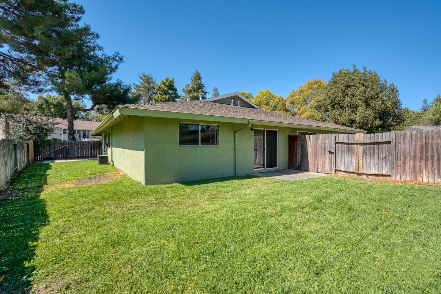 Detail Gallery Image 14 of 29 For 1206-1208 J St, Davis,  CA 95616 - – Beds | – Baths