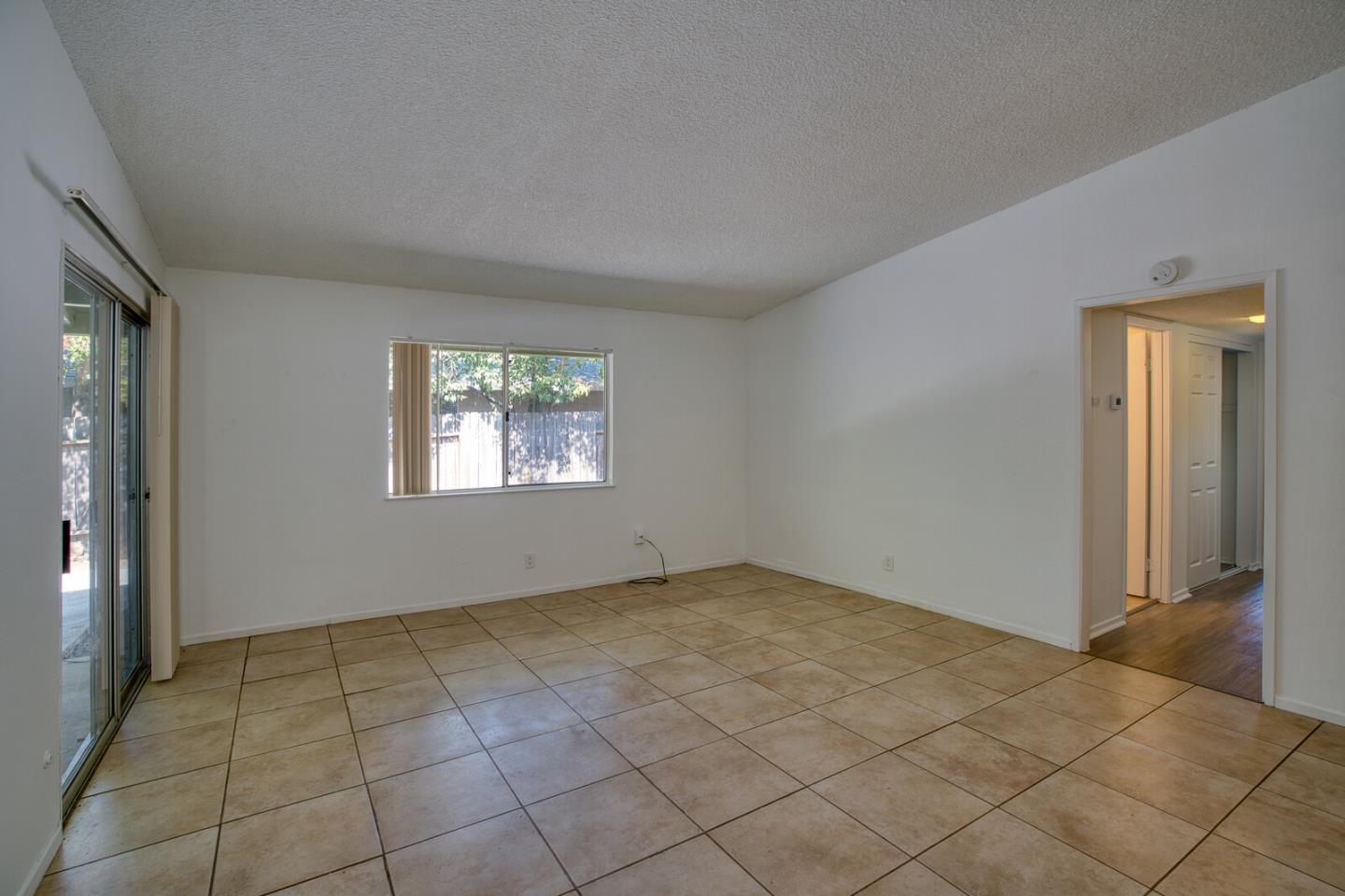 Detail Gallery Image 17 of 29 For 1206-1208 J St, Davis,  CA 95616 - – Beds | – Baths