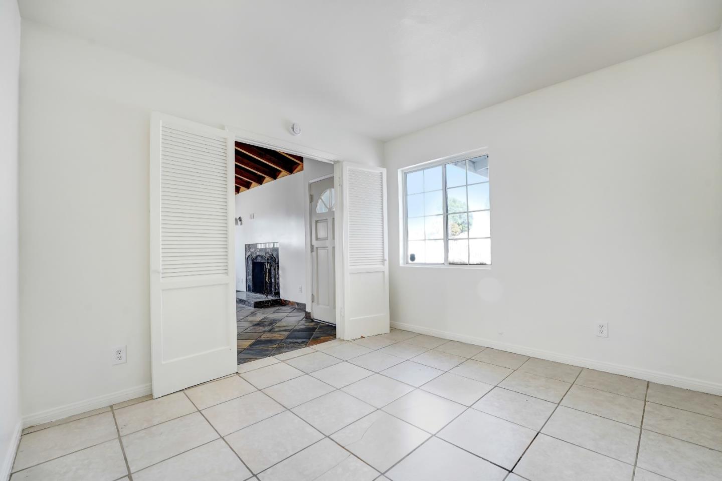 14822 Lorne St, Los Angeles, CA 91402 photo 16