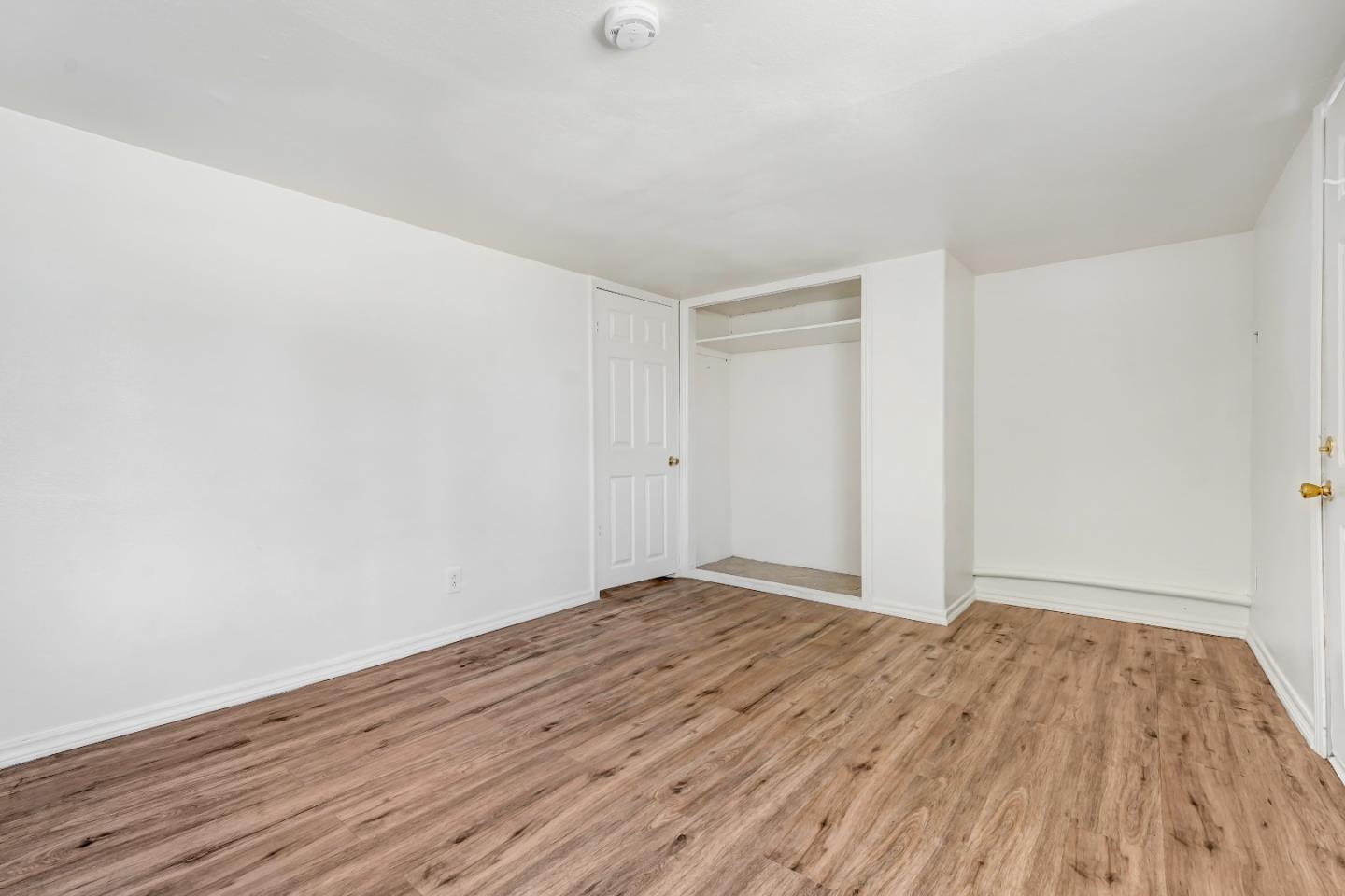 14822 Lorne St, Los Angeles, CA 91402 photo 18
