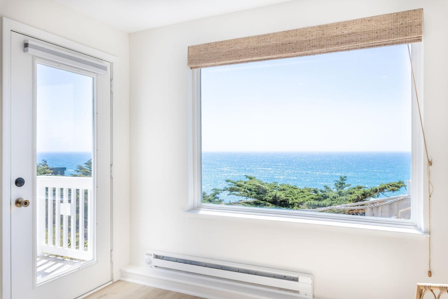 Detail Gallery Image 10 of 39 For 2000 Vallemar, Moss Beach,  CA 94038 - 3 Beds | 2 Baths