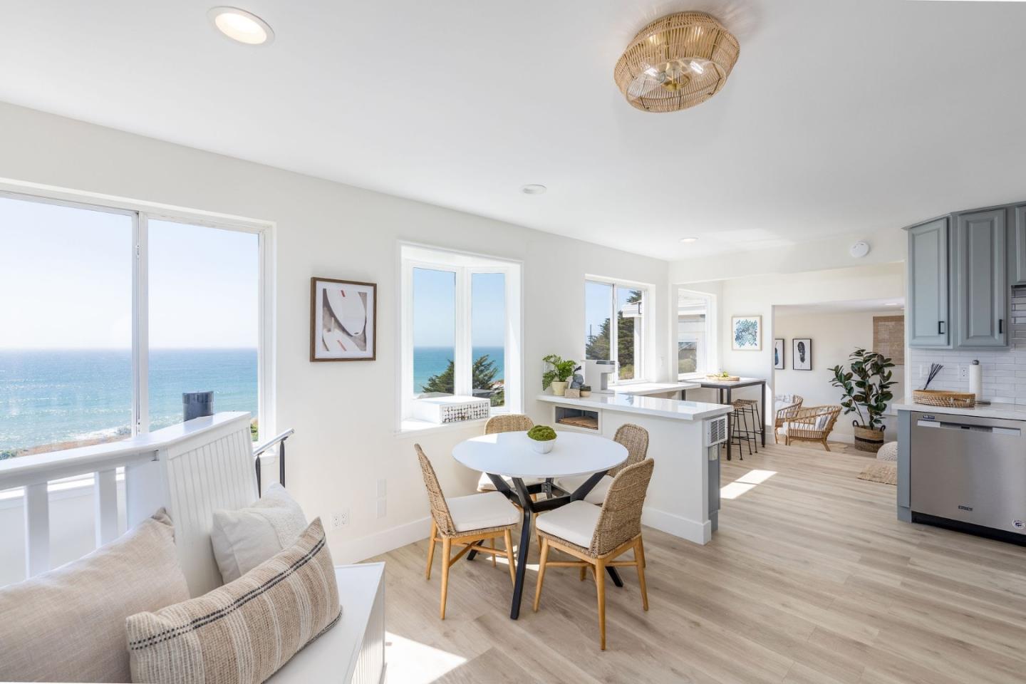 Detail Gallery Image 11 of 39 For 2000 Vallemar, Moss Beach,  CA 94038 - 3 Beds | 2 Baths