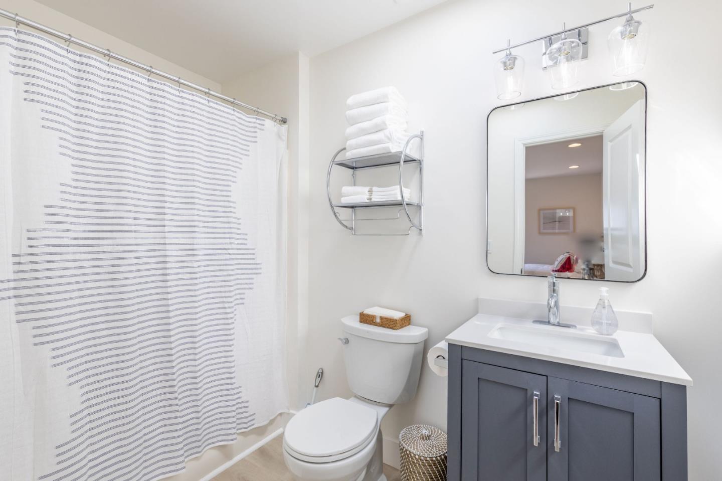 Detail Gallery Image 16 of 39 For 2000 Vallemar, Moss Beach,  CA 94038 - 3 Beds | 2 Baths