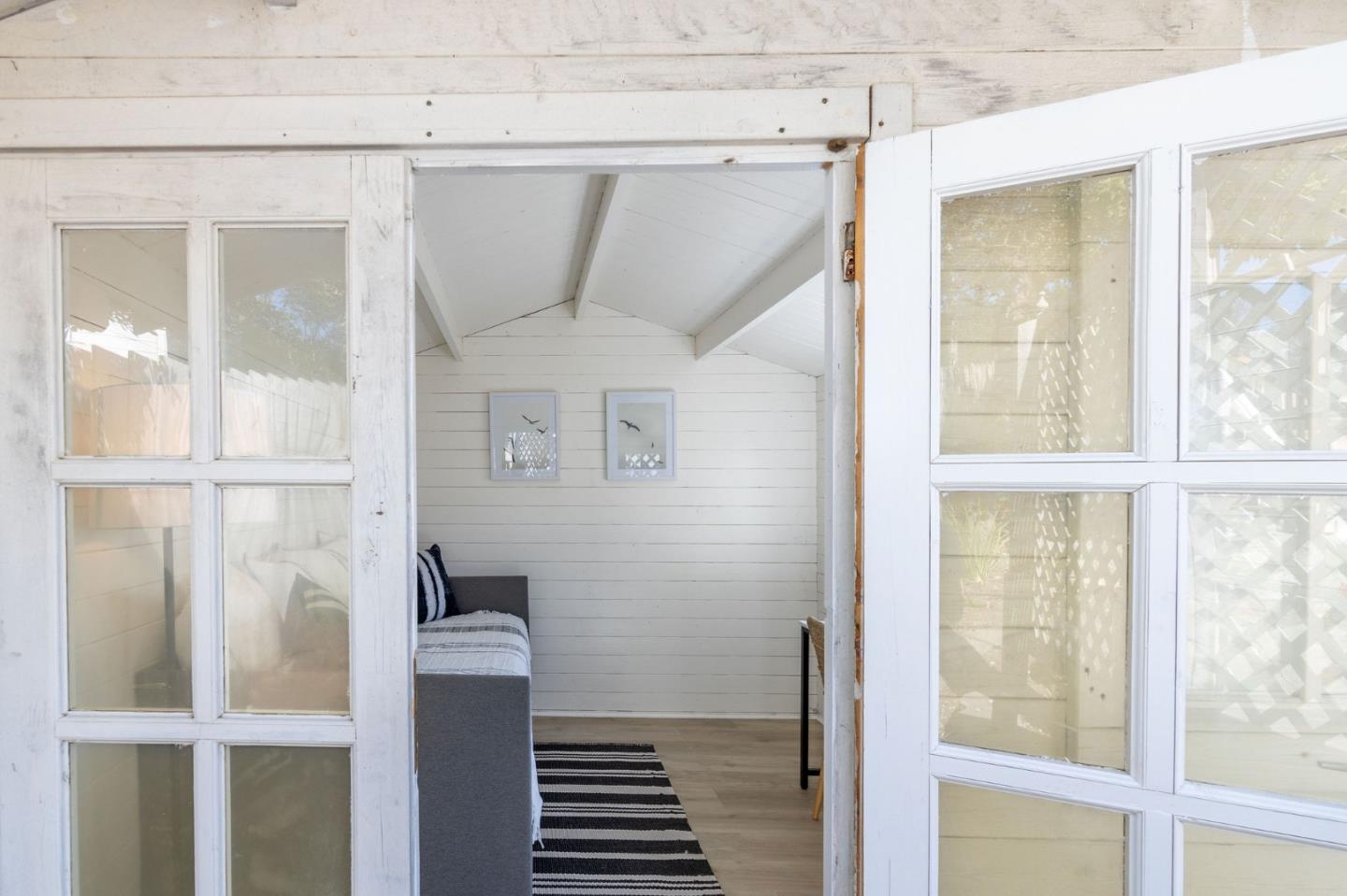 Detail Gallery Image 27 of 39 For 2000 Vallemar, Moss Beach,  CA 94038 - 3 Beds | 2 Baths