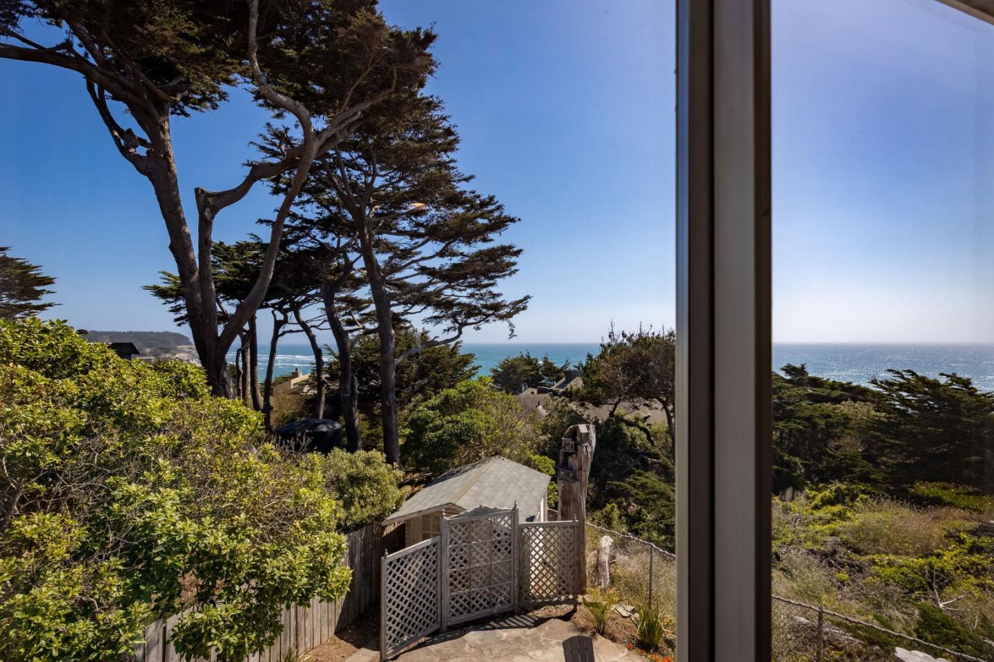 Detail Gallery Image 28 of 39 For 2000 Vallemar, Moss Beach,  CA 94038 - 3 Beds | 2 Baths