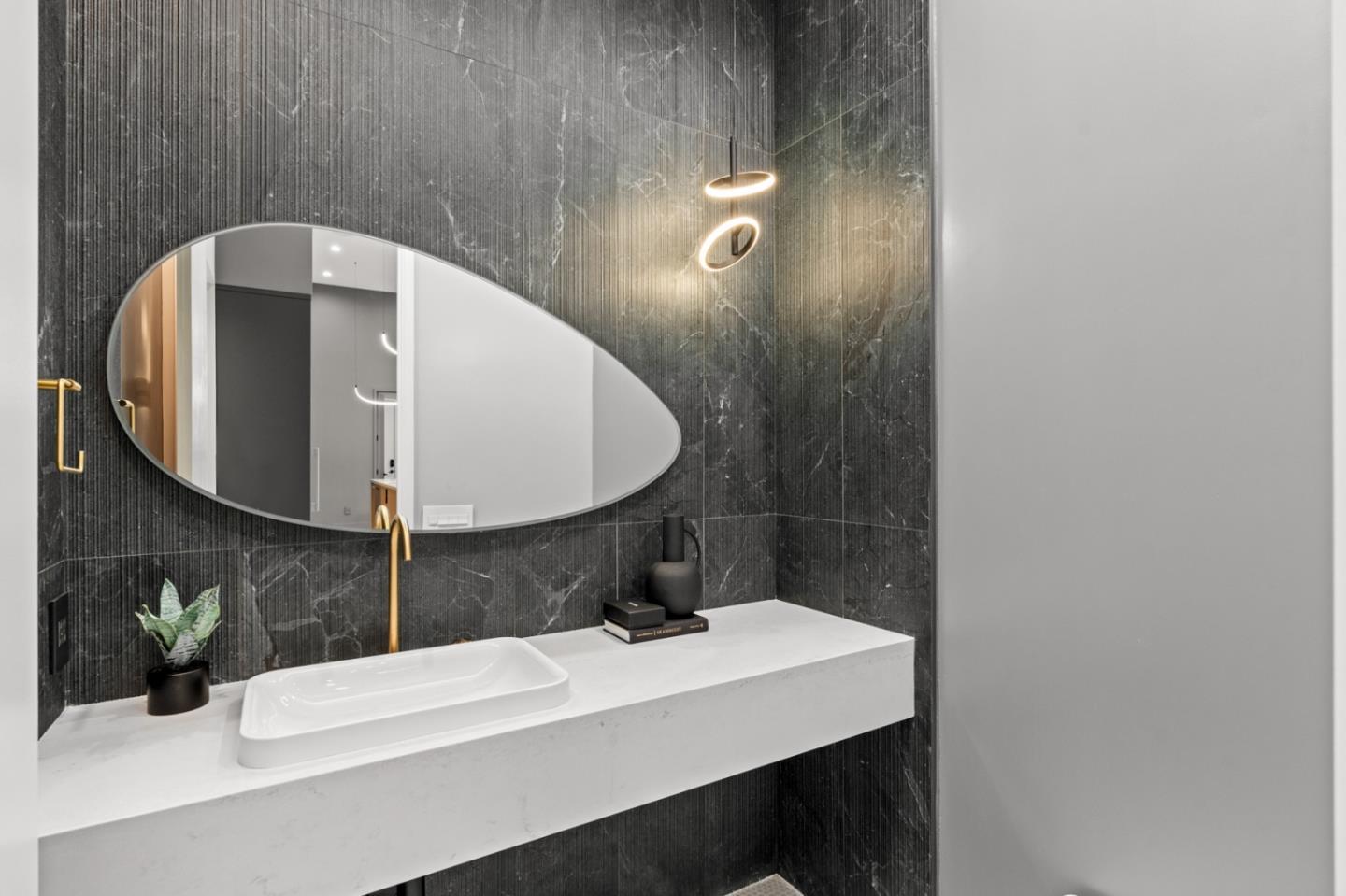 Detail Gallery Image 15 of 60 For 90 Crescent Dr, Palo Alto,  CA 94301 - 5 Beds | 5/2 Baths