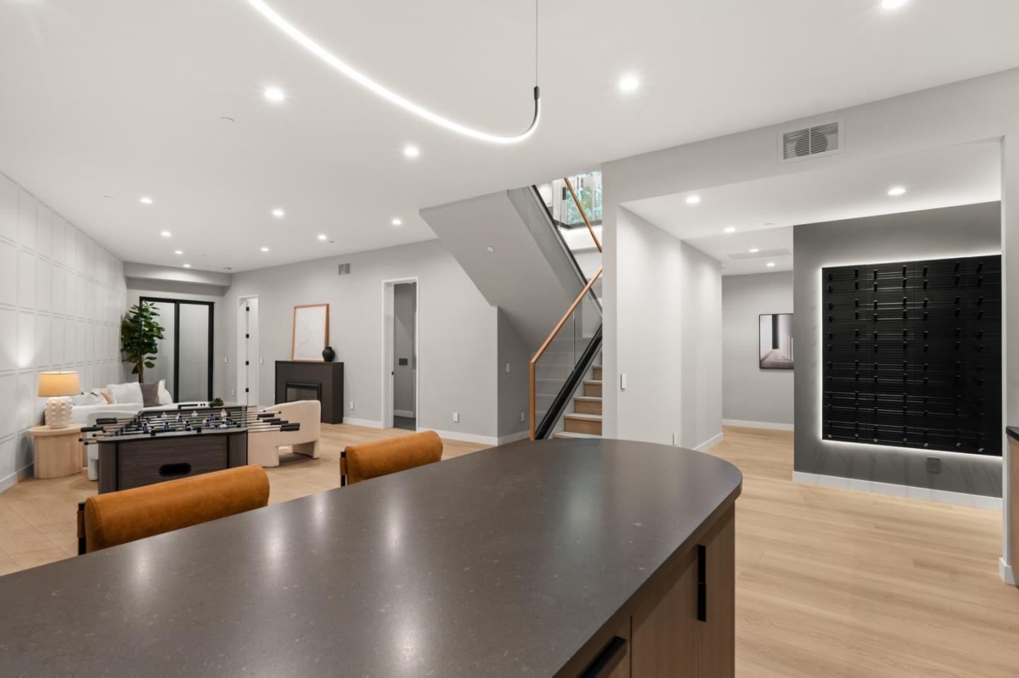 Detail Gallery Image 29 of 60 For 90 Crescent Dr, Palo Alto,  CA 94301 - 5 Beds | 5/2 Baths