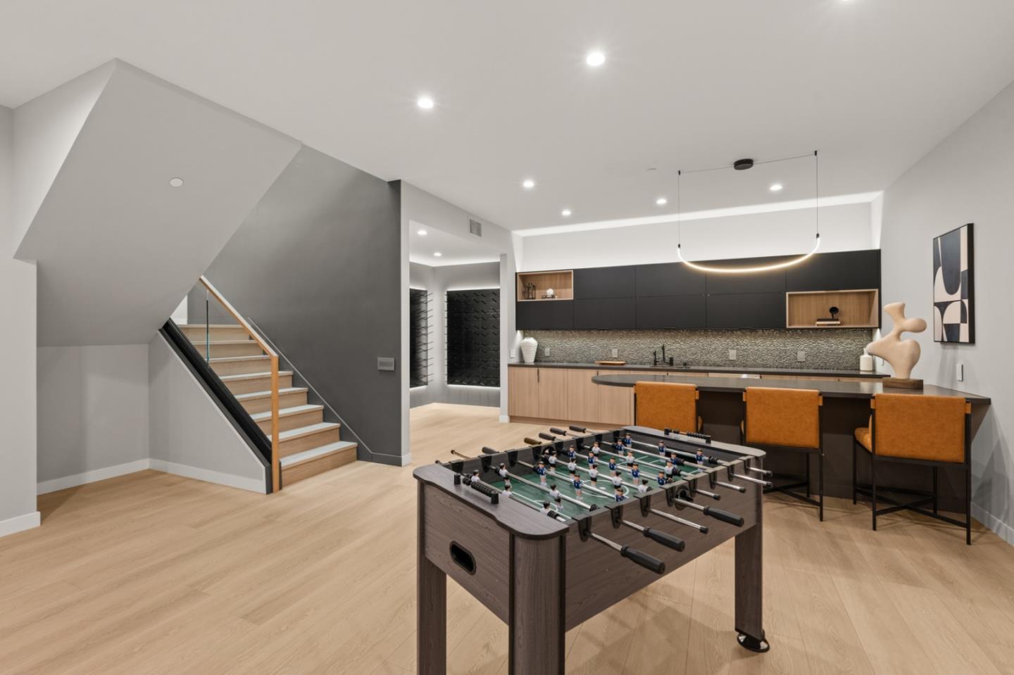 Detail Gallery Image 35 of 60 For 90 Crescent Dr, Palo Alto,  CA 94301 - 5 Beds | 5/2 Baths