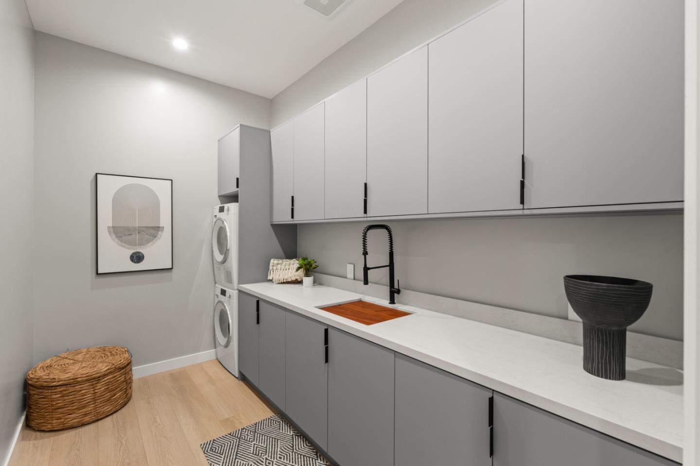 Detail Gallery Image 38 of 60 For 90 Crescent Dr, Palo Alto,  CA 94301 - 5 Beds | 5/2 Baths