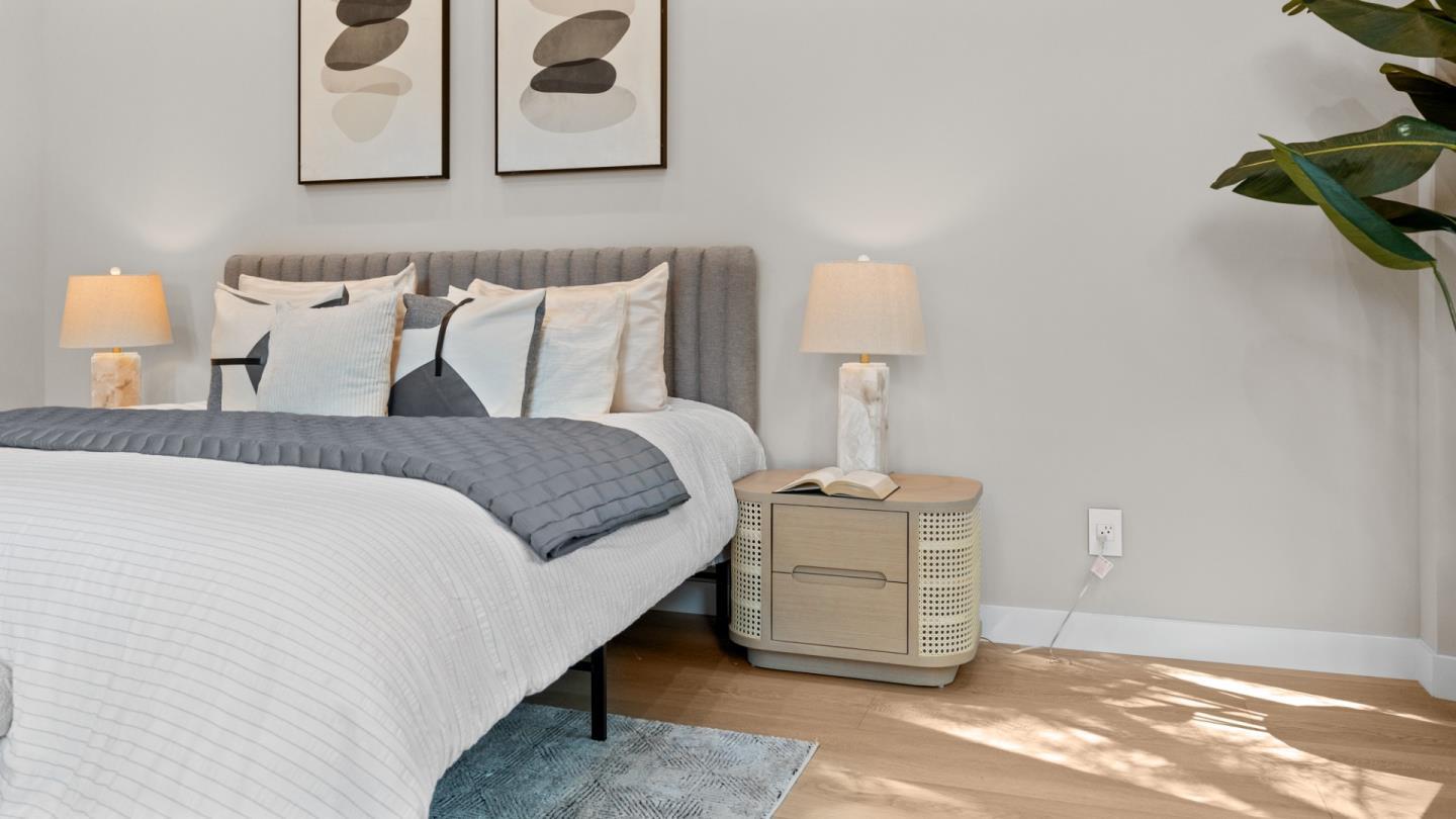 Detail Gallery Image 47 of 60 For 90 Crescent Dr, Palo Alto,  CA 94301 - 5 Beds | 5/2 Baths