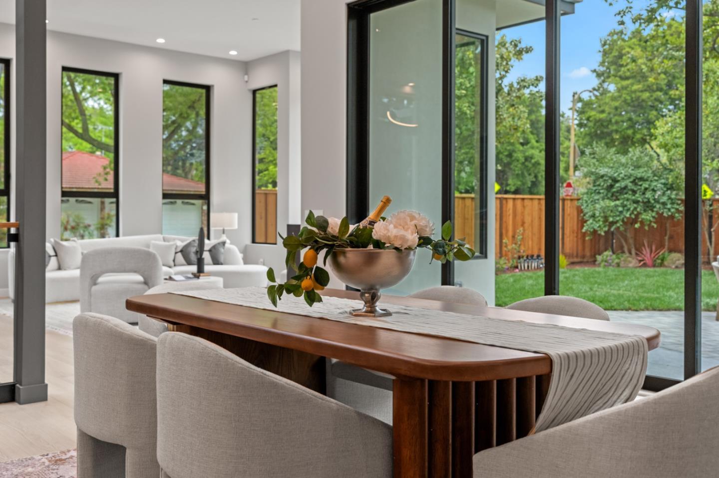 Detail Gallery Image 52 of 60 For 90 Crescent Dr, Palo Alto,  CA 94301 - 5 Beds | 5/2 Baths