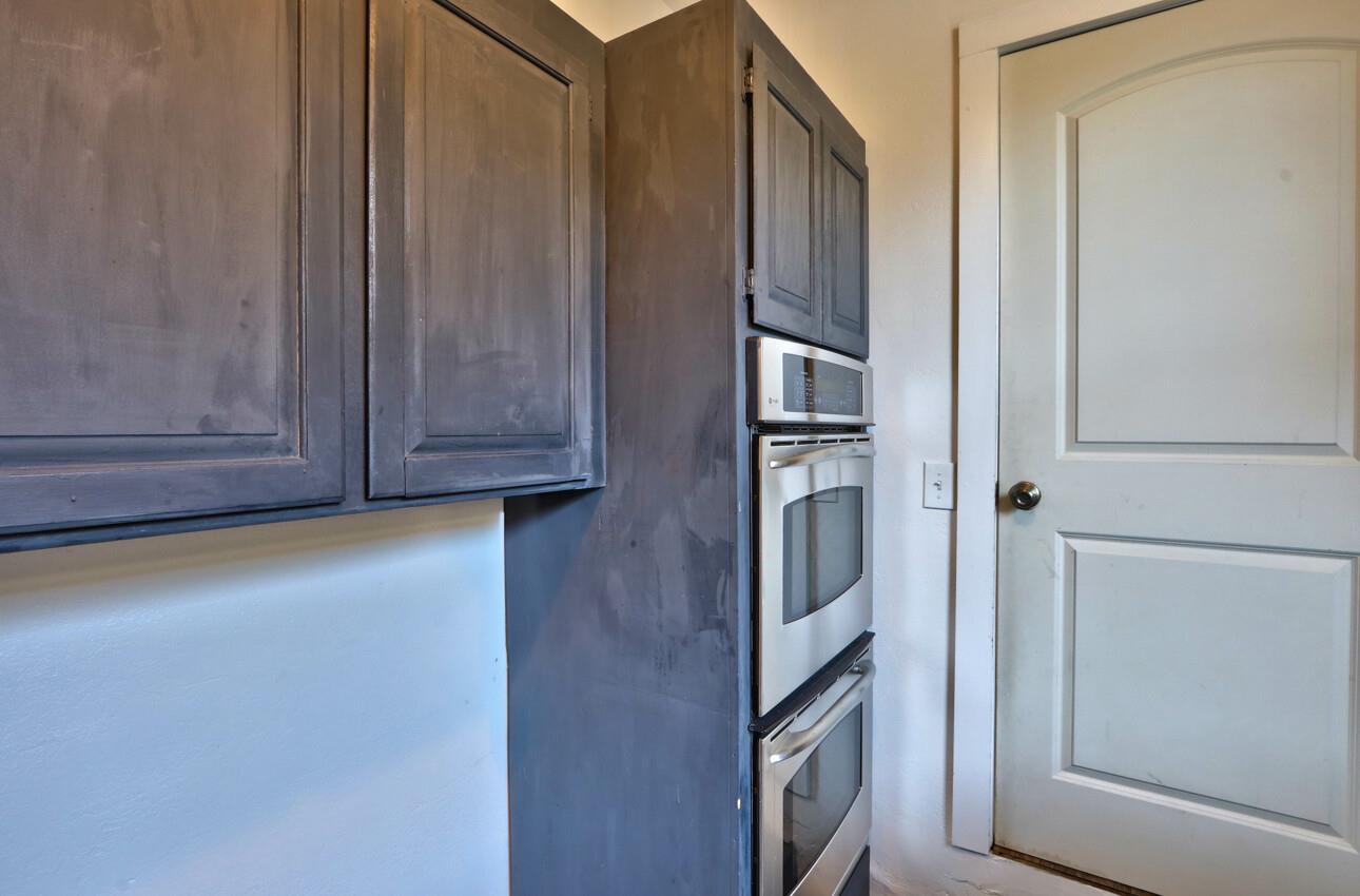 Detail Gallery Image 12 of 36 For 1815 King St, Santa Cruz,  CA 95060 - 2 Beds | 1 Baths