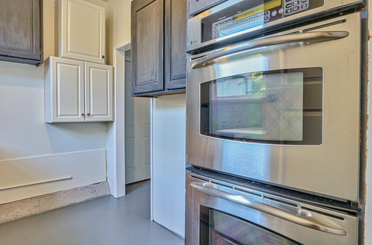 Detail Gallery Image 14 of 36 For 1815 King St, Santa Cruz,  CA 95060 - 2 Beds | 1 Baths