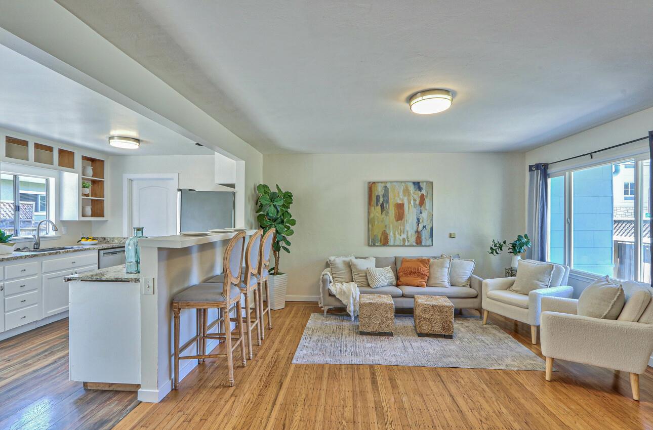Detail Gallery Image 5 of 36 For 1815 King St, Santa Cruz,  CA 95060 - 2 Beds | 1 Baths