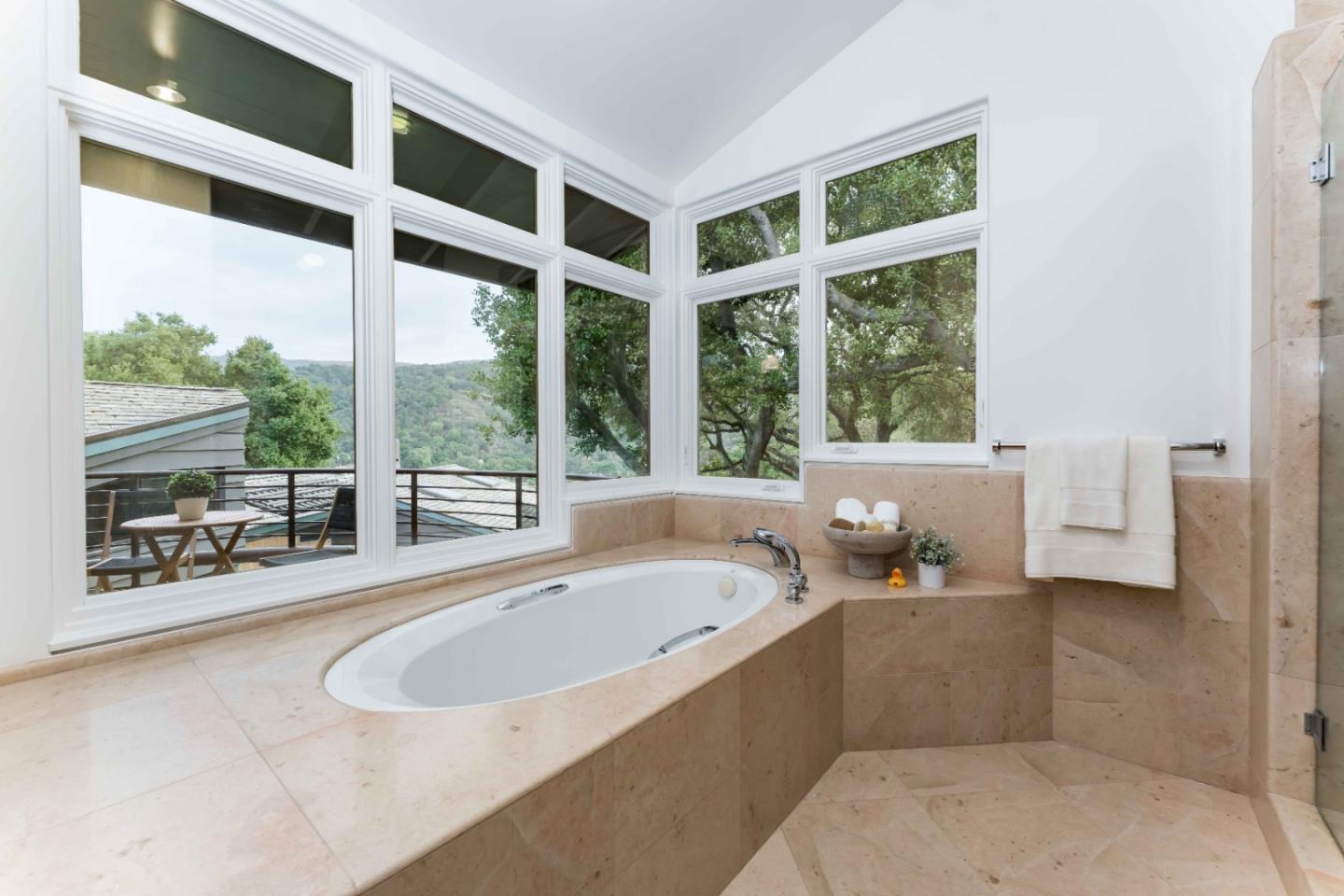 Detail Gallery Image 13 of 36 For 12008 Emerald Hill Ln, Los Altos Hills,  CA 94022 - 4 Beds | 3/1 Baths