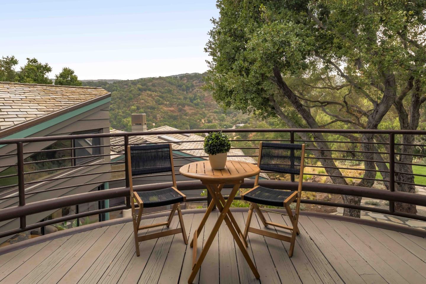 Detail Gallery Image 15 of 36 For 12008 Emerald Hill Ln, Los Altos Hills,  CA 94022 - 4 Beds | 3/1 Baths